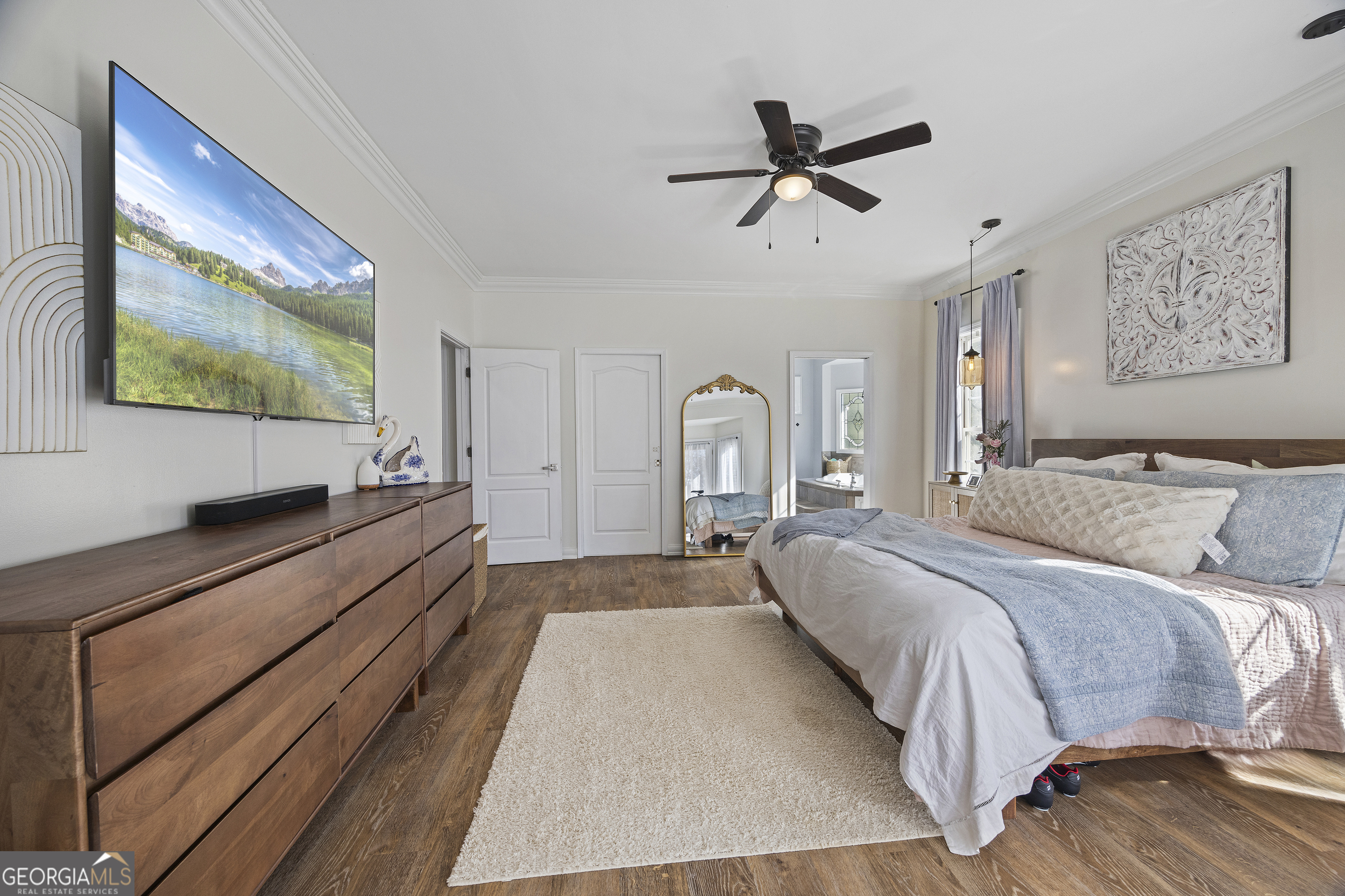 2565 New Franklin Church Road Canon, GA 30520 - Photo 17 of 168 a bed room with a bed and a flat screen tv