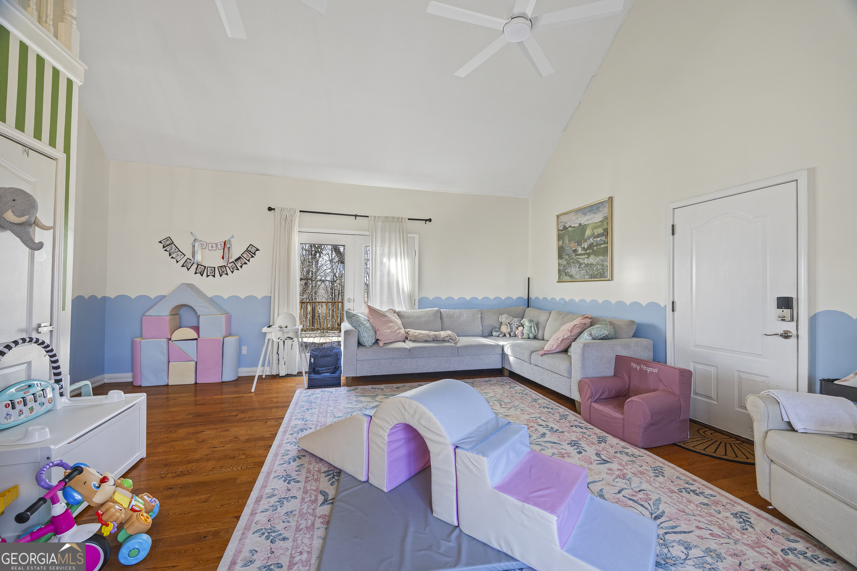 2565 New Franklin Church Road Canon, GA 30520 - Photo 67 of 168 a living room with furniture and a couch