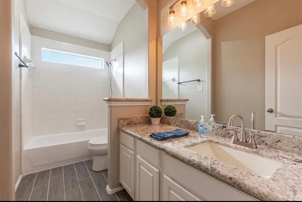 $3,100 | 2535 Flycatcher Cove Drive, League City, TX 77573