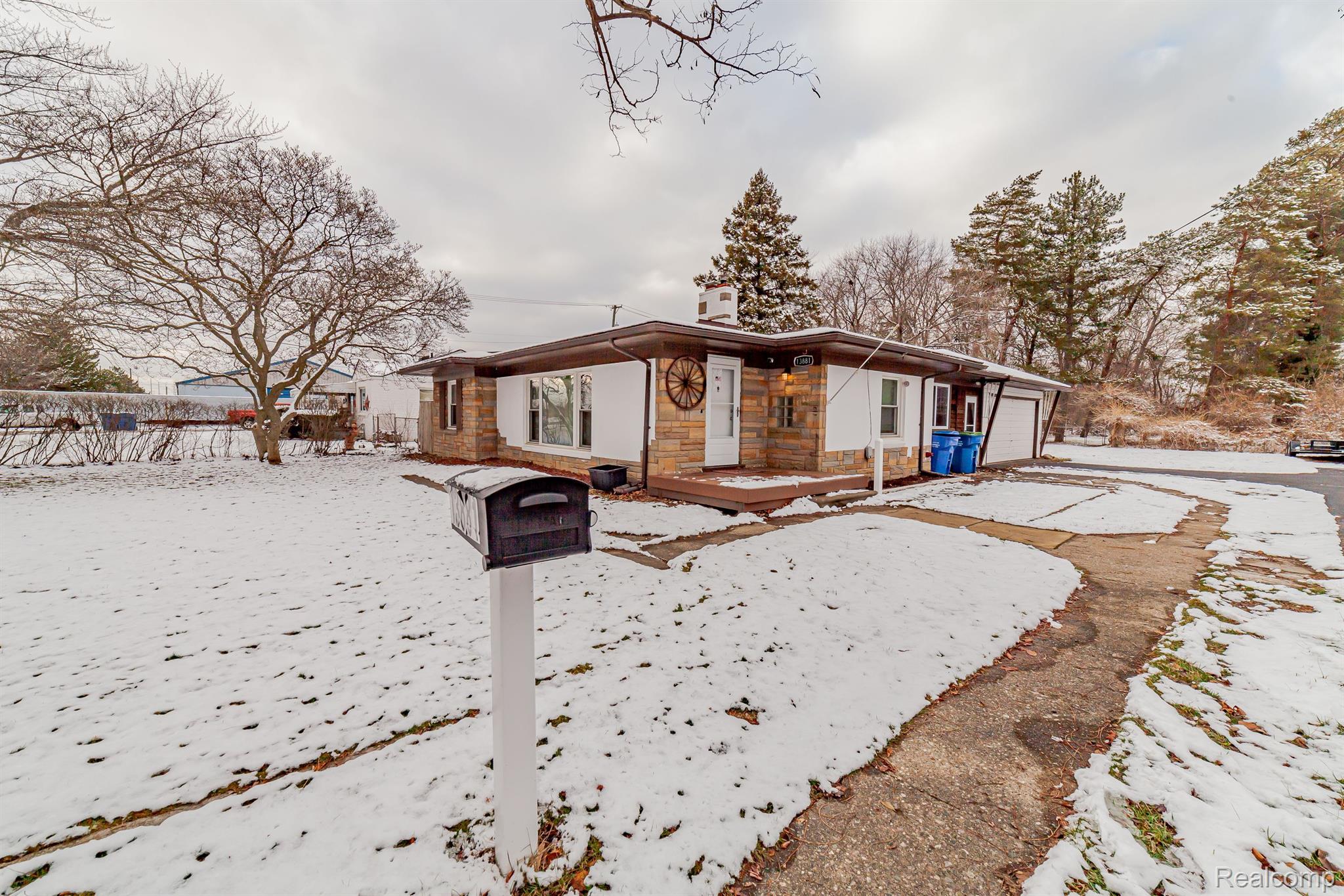 13881 Stephens Road Warren, MI 48089 - Photo 32 of 33 Gallery Image 32