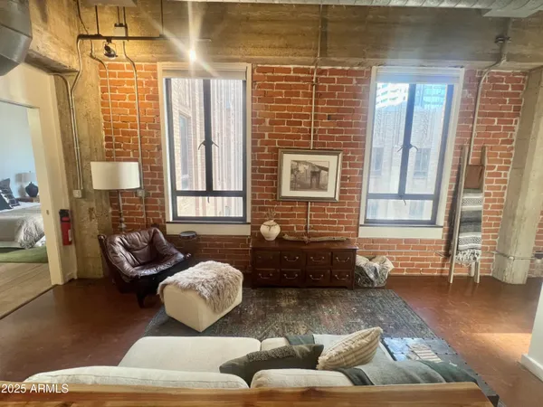 $375,000 | 114 West Adams Street, Unit 1007, Phoenix, AZ 85003