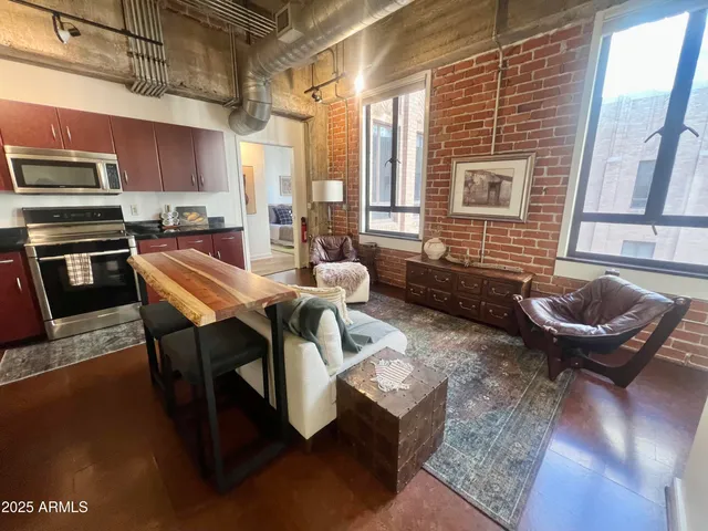 $395,000 | 114 West Adams Street, Unit 1007, Phoenix, AZ 85003