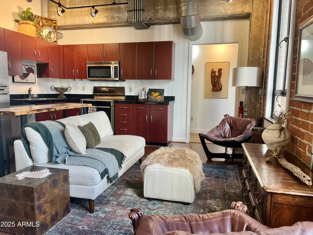 $395,000 | 114 West Adams Street, Unit 1007, Phoenix, AZ 85003