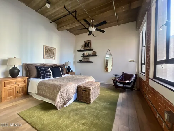 $375,000 | 114 West Adams Street, Unit 1007, Phoenix, AZ 85003