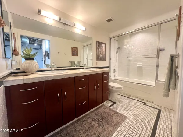 $375,000 | 114 West Adams Street, Unit 1007, Phoenix, AZ 85003