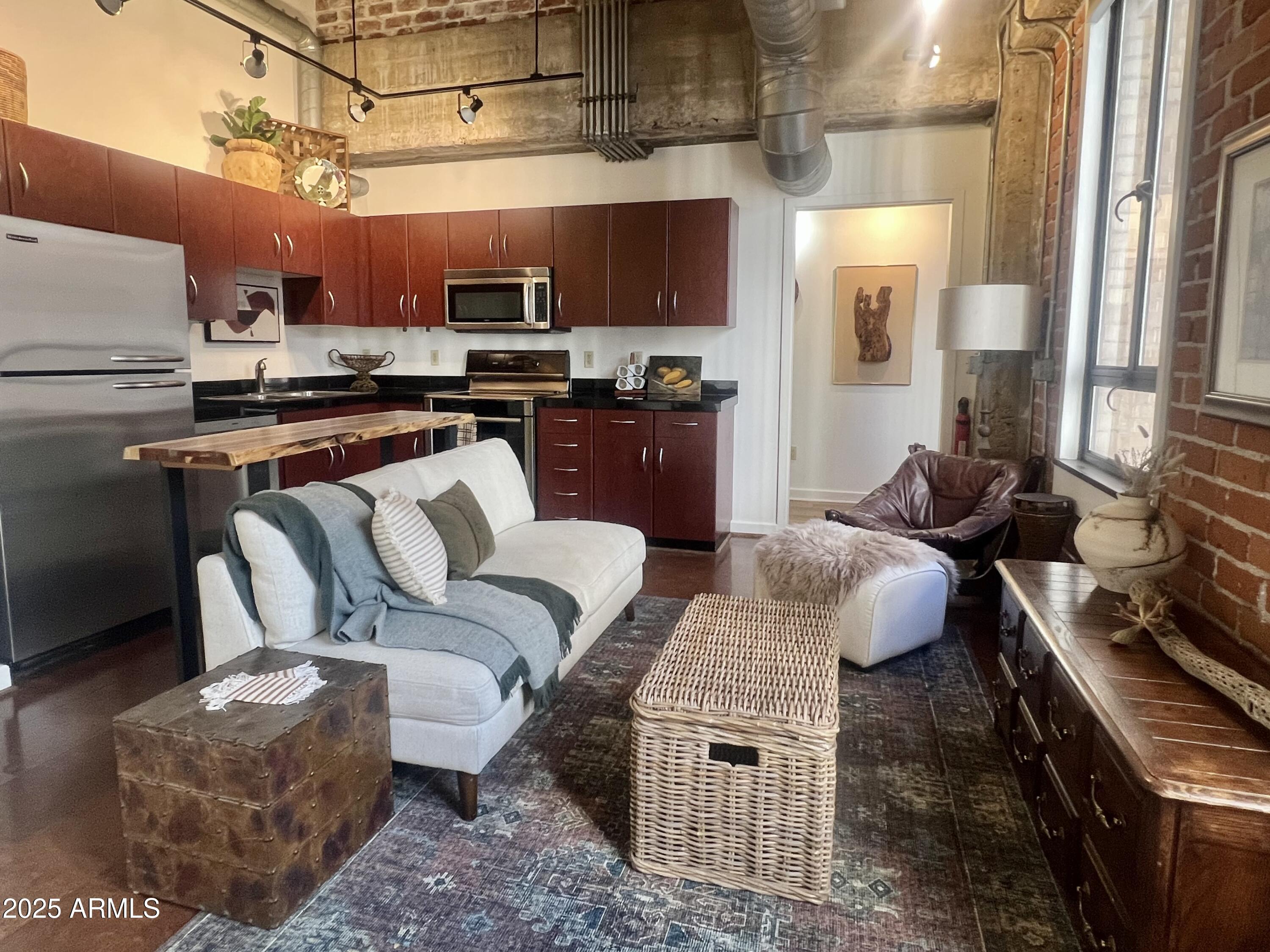 114 West Adams Street, Unit 1007 Phoenix, AZ 85003 - Photo 8 of 63 Living Room