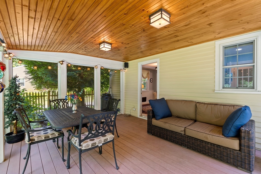 84 Pleasant Street Wenham, MA 01984 - Photo 11 of 38