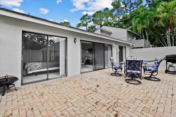 $3,000 | 12875 Spinnaker Lane, Wellington, FL 33414