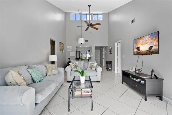 $3,000 | 12875 Spinnaker Lane, Wellington, FL 33414