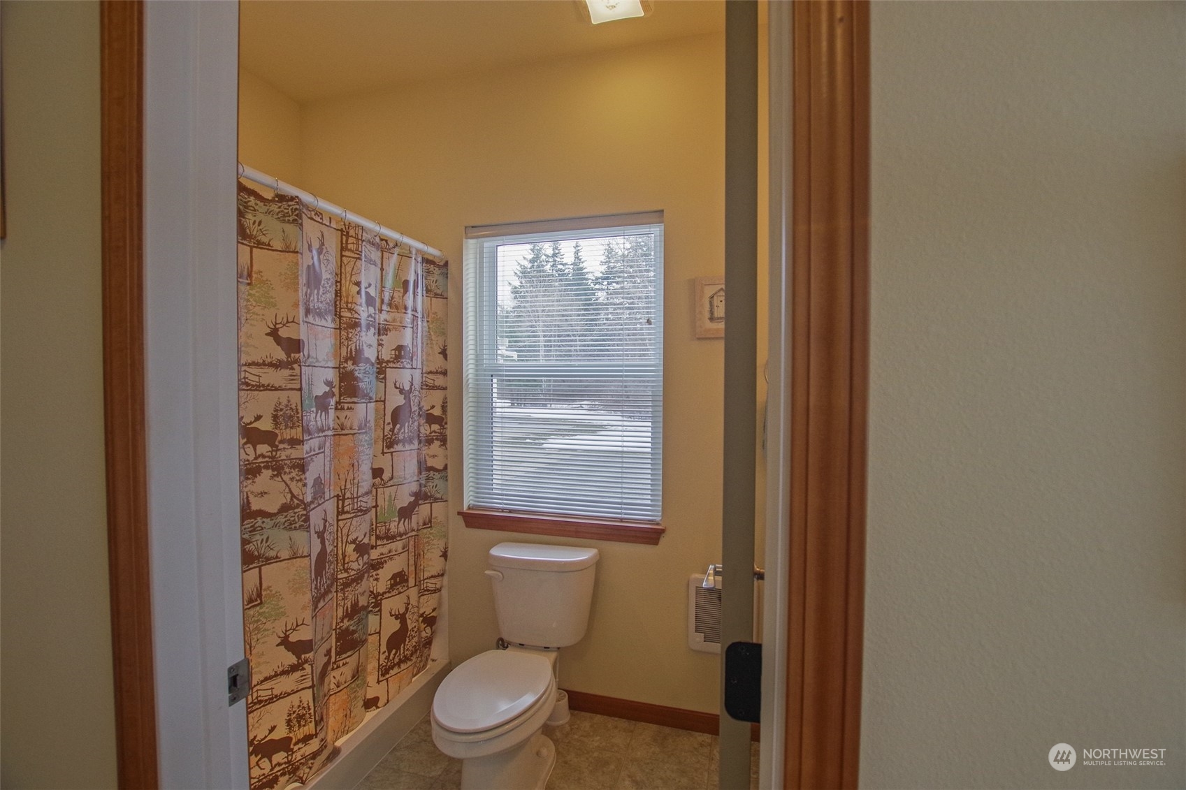 551 Old Cedars Road Cle Elum, WA 98922 - Photo 27 of 39 a bathroom with a toilet and a shower