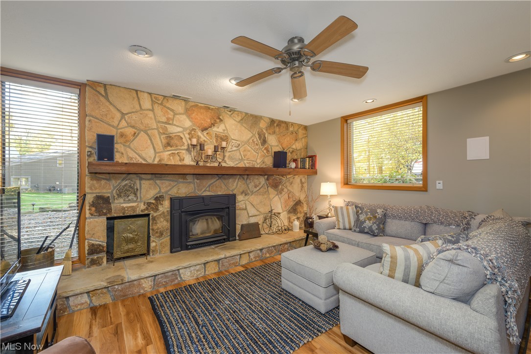 1049 North Medina Line Road Akron, OH 44333 - Photo 18 of 35 Sunken family room area