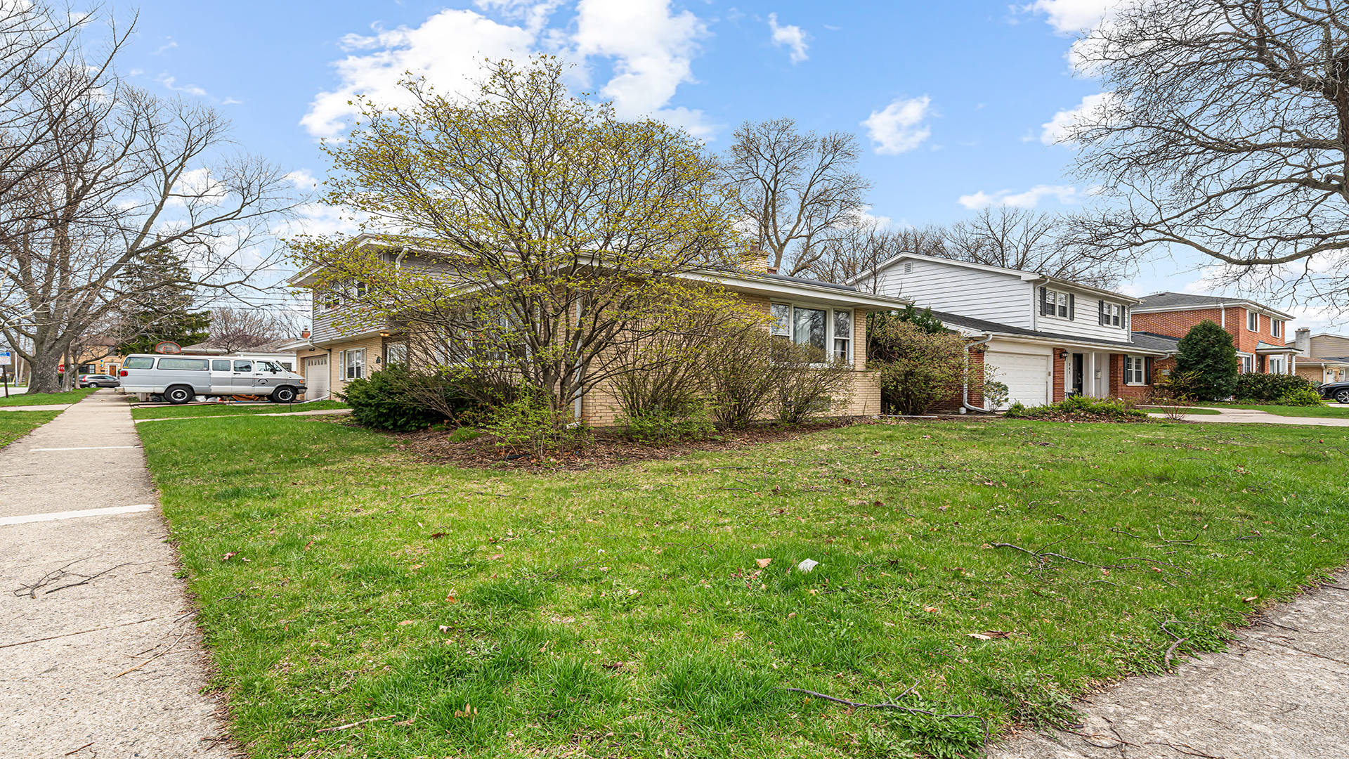 1525 Elm Street Park Ridge, IL 60068 - Photo 3 of 44