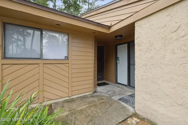 $1,400 | 85 Debarry Avenue, Unit 2032, Orange Park, FL 32073