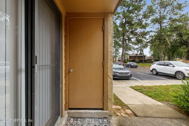 $1,400 | 85 Debarry Avenue, Unit 2032, Orange Park, FL 32073