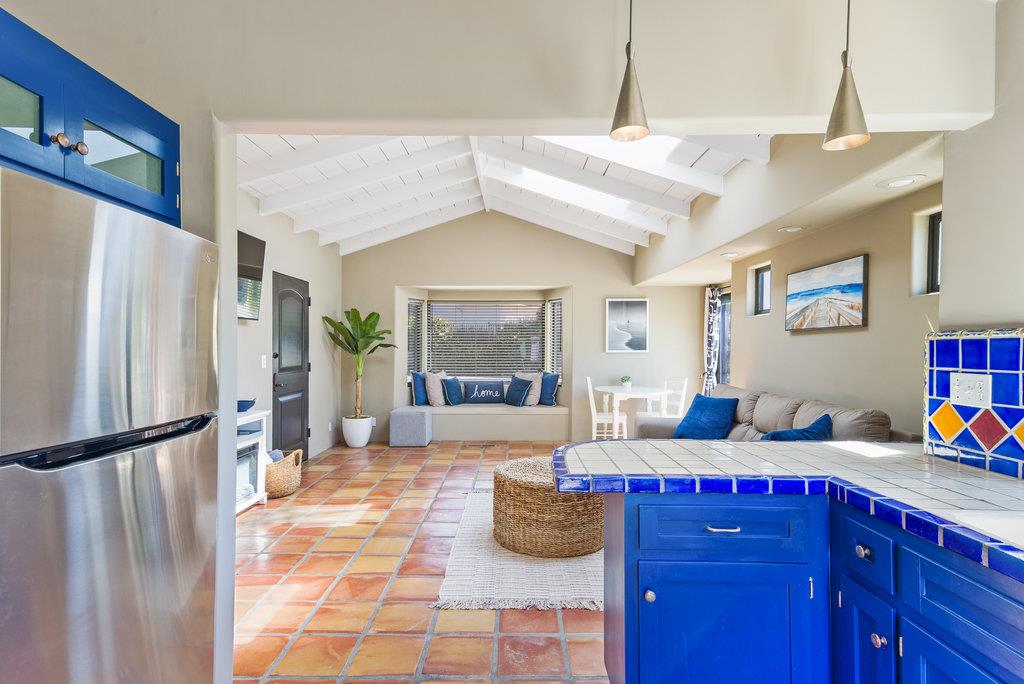201 Venetian Road Aptos, CA 95003 - Photo 16 of 38 Gallery Image 16
