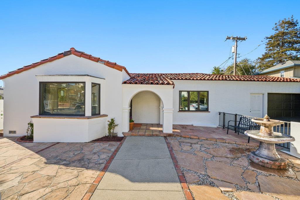 201 Venetian Road Aptos, CA 95003 - Photo 5 of 38 Gallery Image 5