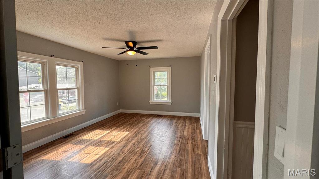 524 5th Street Bethalto, IL 62010 - Photo 4 of 36