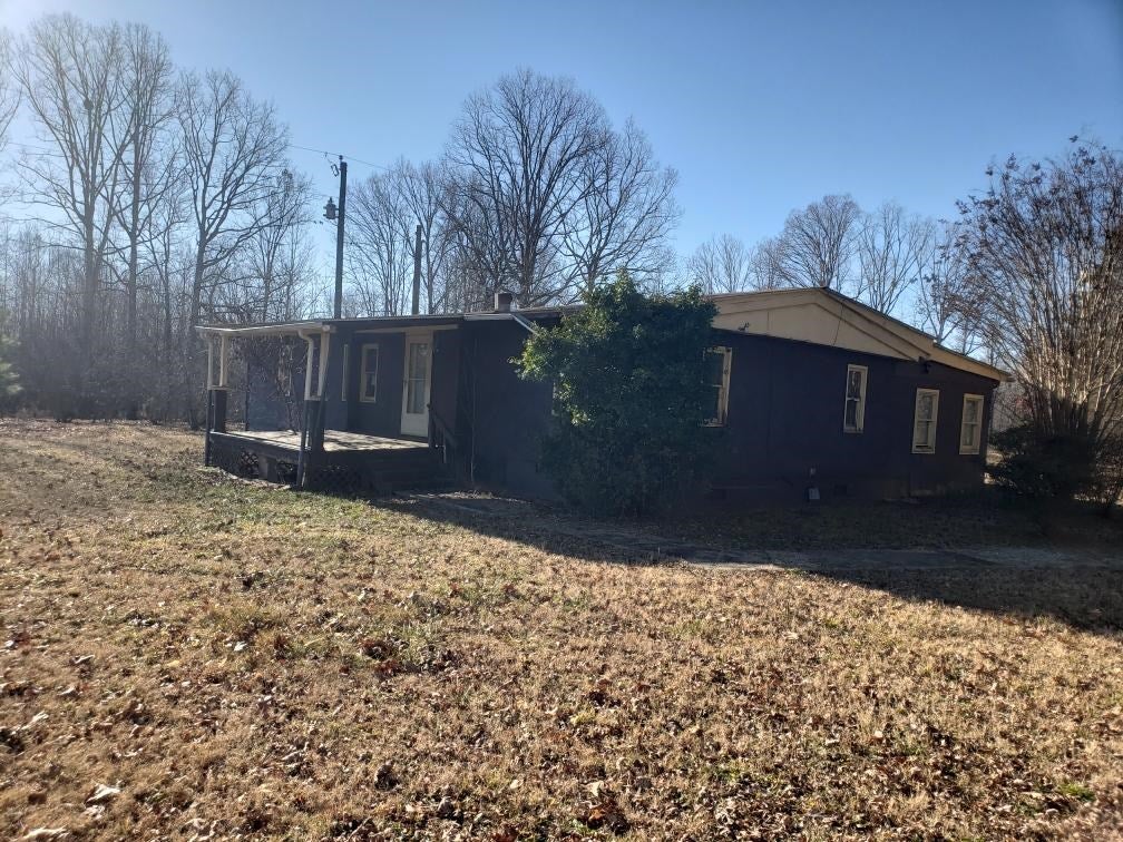 2647 Nutbush Road Victoria, VA 23974 - Photo 6 of 6 Gallery Image 6