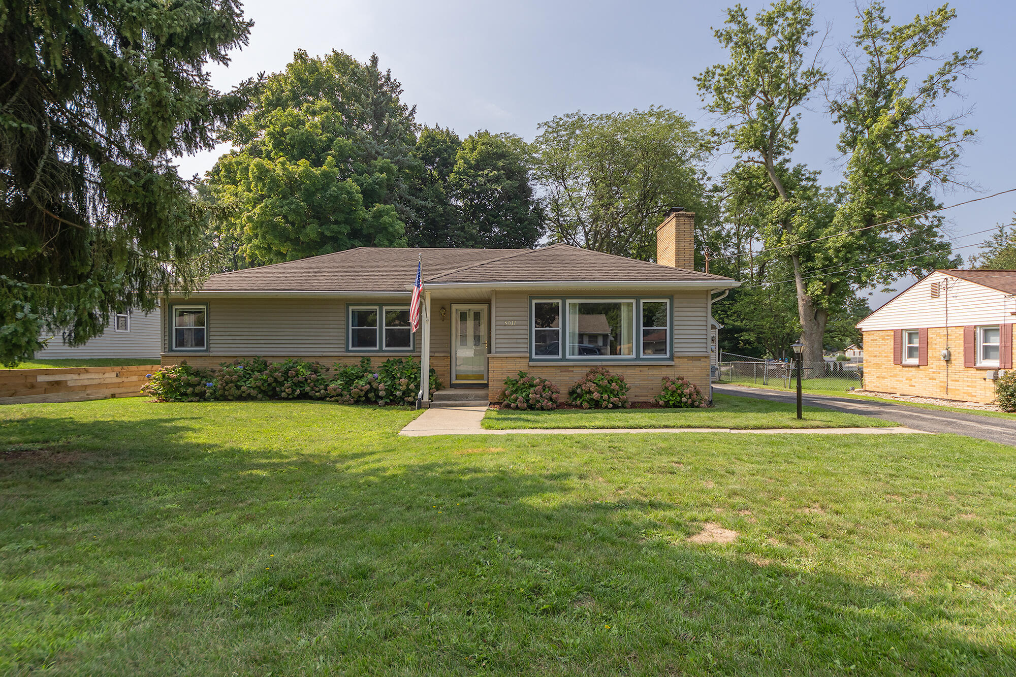 3011 Olney Road Kalamazoo, MI 49006 - Photo 1 of 30 Welcome to 3011 Olney Road