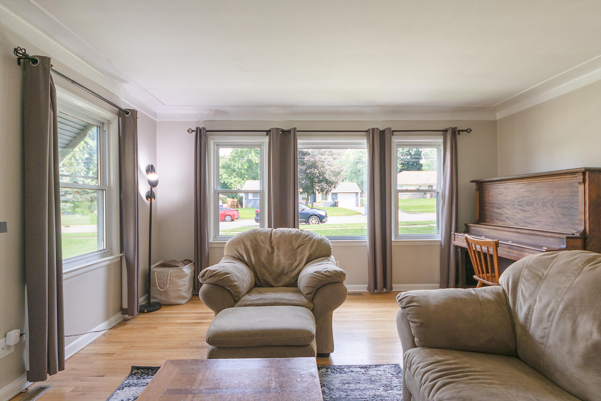 3011 Olney Road Kalamazoo, MI 49006 - Photo 5 of 30 Loads of NATURAL LIGHT