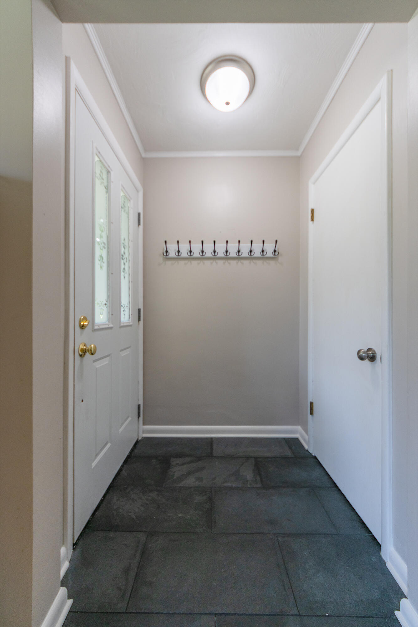 3011 Olney Road Kalamazoo, MI 49006 - Photo 6 of 30 Foyer w/NEW tile & coat closet