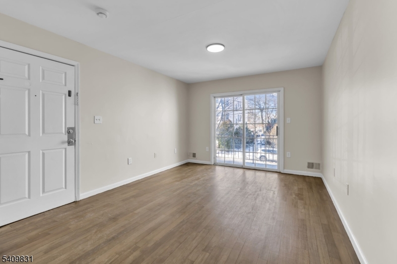 822 South 19th Street Newark, NJ 07108 - Photo 12 of 50