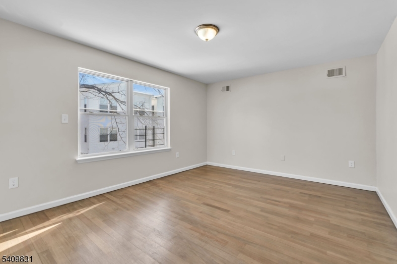 822 South 19th Street Newark, NJ 07108 - Photo 25 of 50