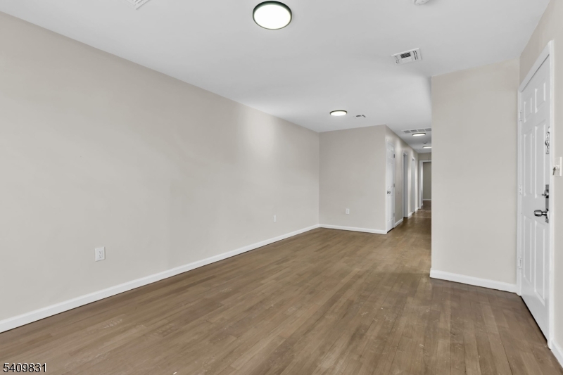 822 South 19th Street Newark, NJ 07108 - Photo 30 of 50