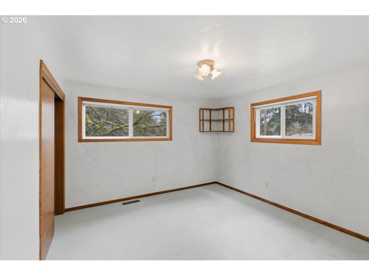 38619 Parkside Road Northeast Albany, OR 97322 - Photo 21 of 48 Gallery Image 21