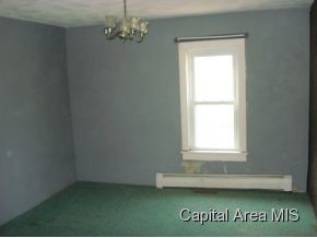20472 South Atwater Road Carlinville, IL 62626 - Photo 4 of 12 Gallery Image 4