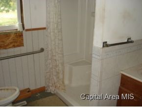 20472 South Atwater Road Carlinville, IL 62626 - Photo 6 of 12 Gallery Image 6