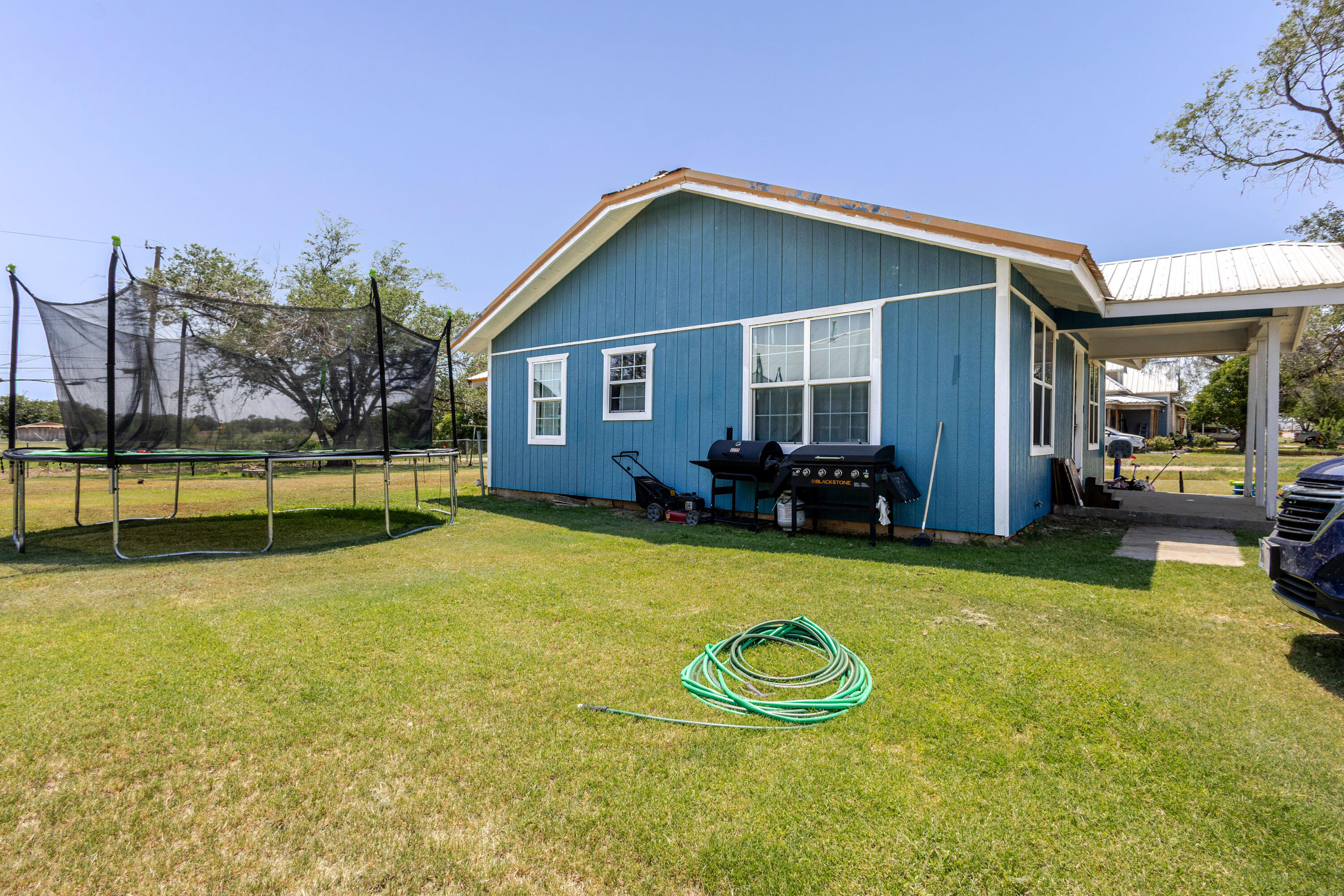 1309 West 23rd Street Plainview, TX 79072 - Photo 5 of 28 IMG_3914