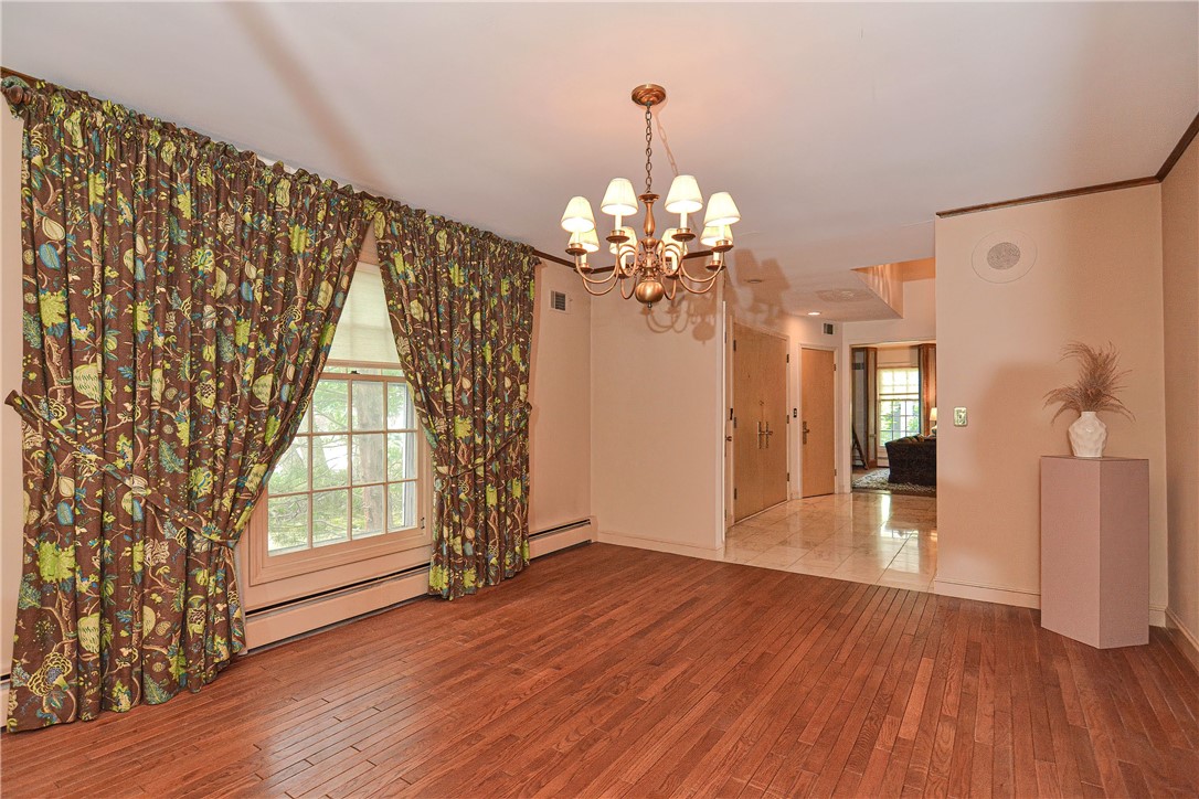 40 Winfield Road Providence, RI 02906 - Photo 8 of 34 Gallery Image 8