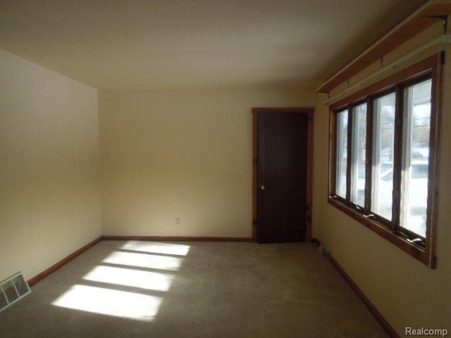 4132 Davison Road Lapeer, MI 48446 - Photo 3 of 19 12-30 058.jpg