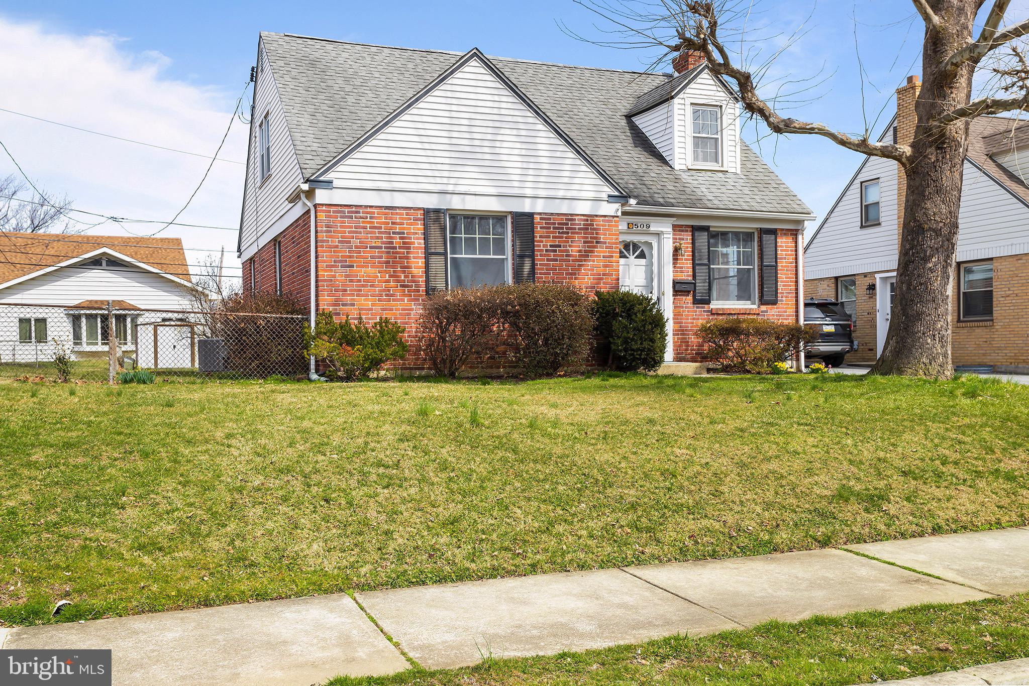 509 W Road Ridley Park, PA 19078 - Photo 2 of 27