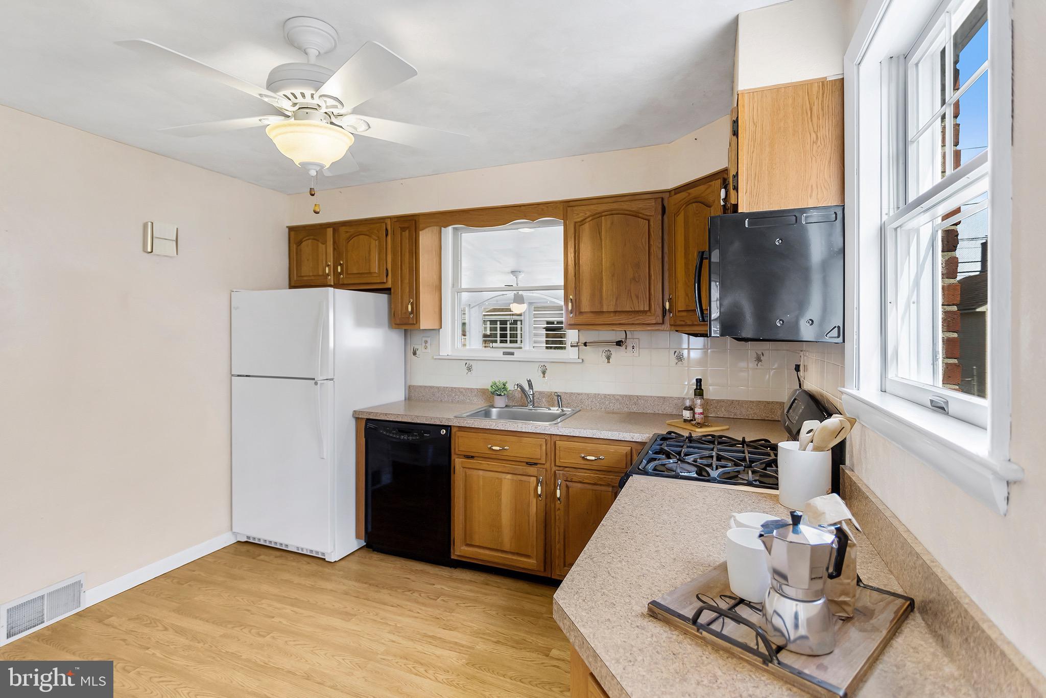 509 W Road Ridley Park, PA 19078 - Photo 11 of 27