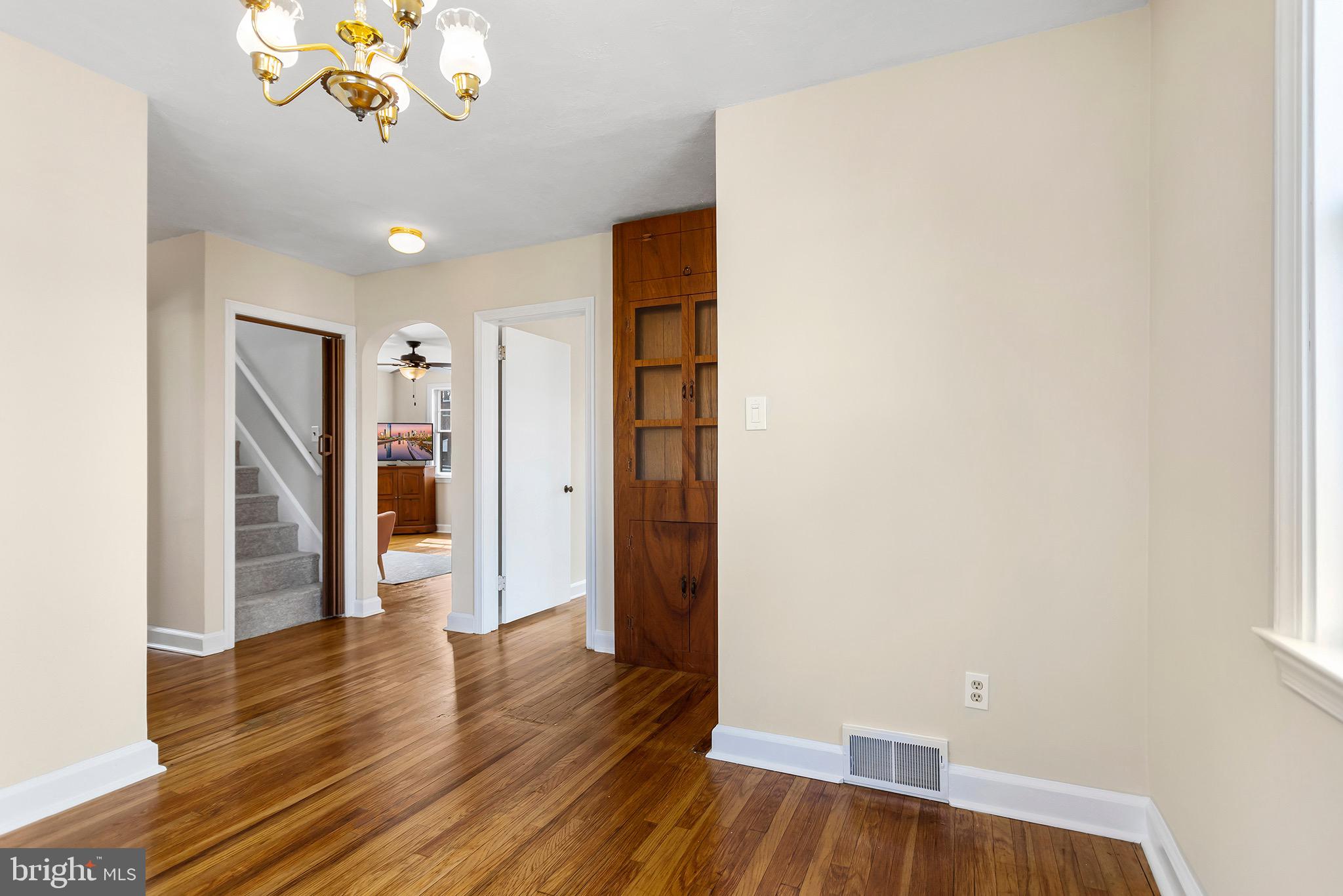 509 W Road Ridley Park, PA 19078 - Photo 9 of 27