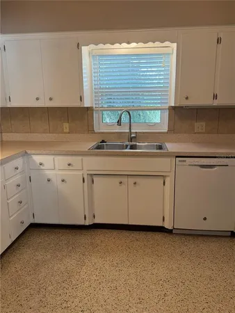 $4,200 | 2100 East Vina Del Mar Boulevard, St. Pete Beach, FL 33706