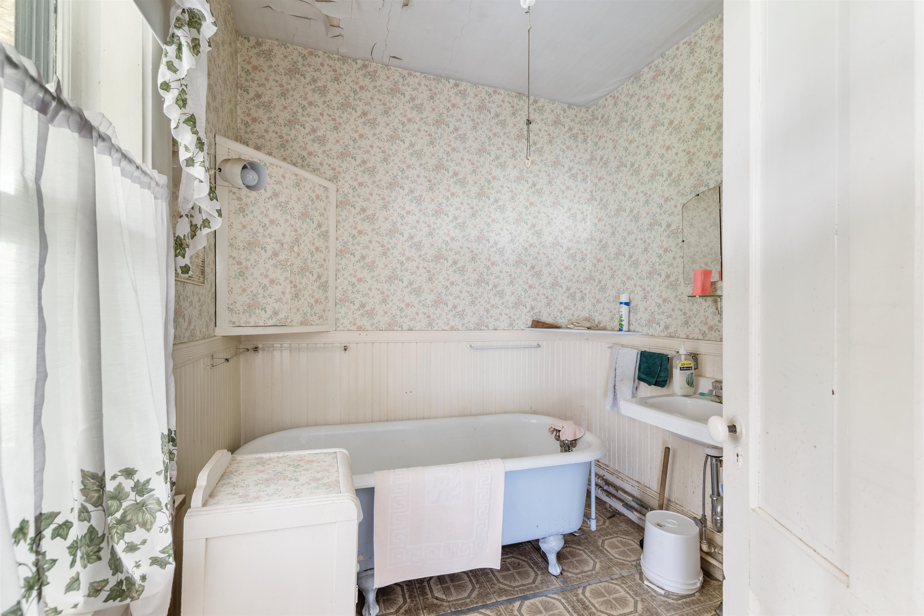 210 Christian Hill Canaan, VT 05903 - Photo 7 of 40