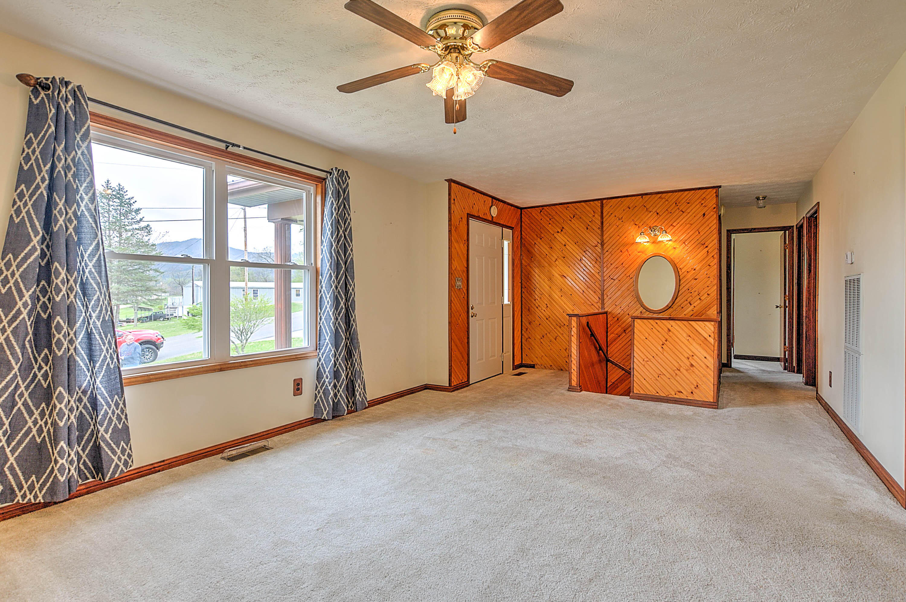 121 Lorries Road Chuckey, TN 37641 - Photo 4 of 31 Lorries-17