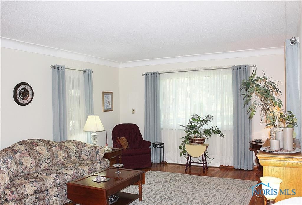 5252 Pawnee Road Toledo, OH 43613 - Photo 14 of 21 Gallery Image 14