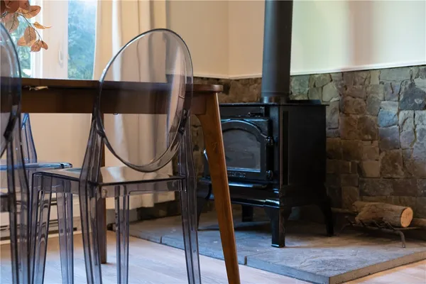 $2,150 | 534 Aquidneck Avenue, Unit A, Middletown, RI 02842