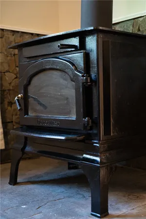 $2,150 | 534 Aquidneck Avenue, Unit A, Middletown, RI 02842