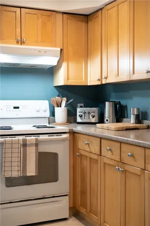 $2,150 | 534 Aquidneck Avenue, Unit A, Middletown, RI 02842