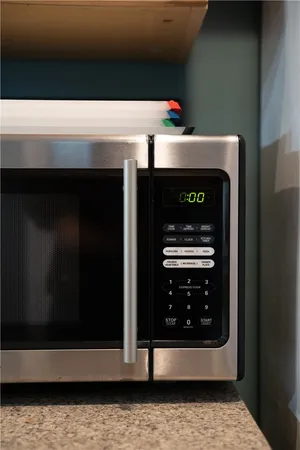 $2,150 | 534 Aquidneck Avenue, Unit A, Middletown, RI 02842