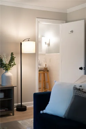 $2,150 | 534 Aquidneck Avenue, Unit A, Middletown, RI 02842