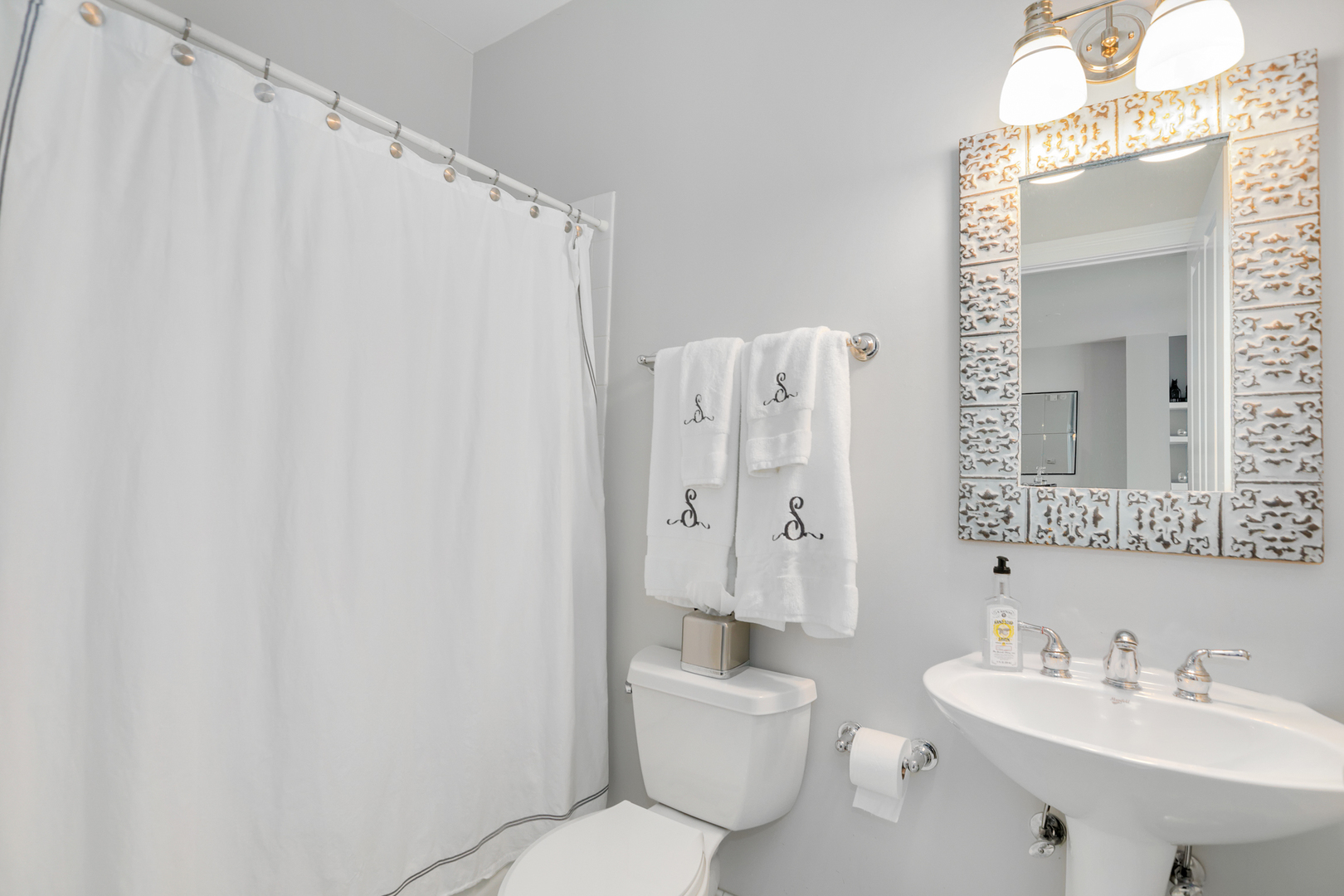 1355 West Washington Boulevard, Unit 2B Chicago, IL 60607 - Photo 18 of 24