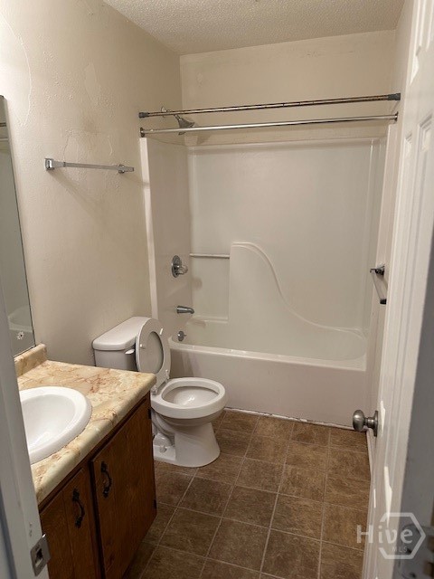 180 East Rutherford Street, Unit 4 Athens, GA 30605 - Photo 7 of 8 Full Bathroom