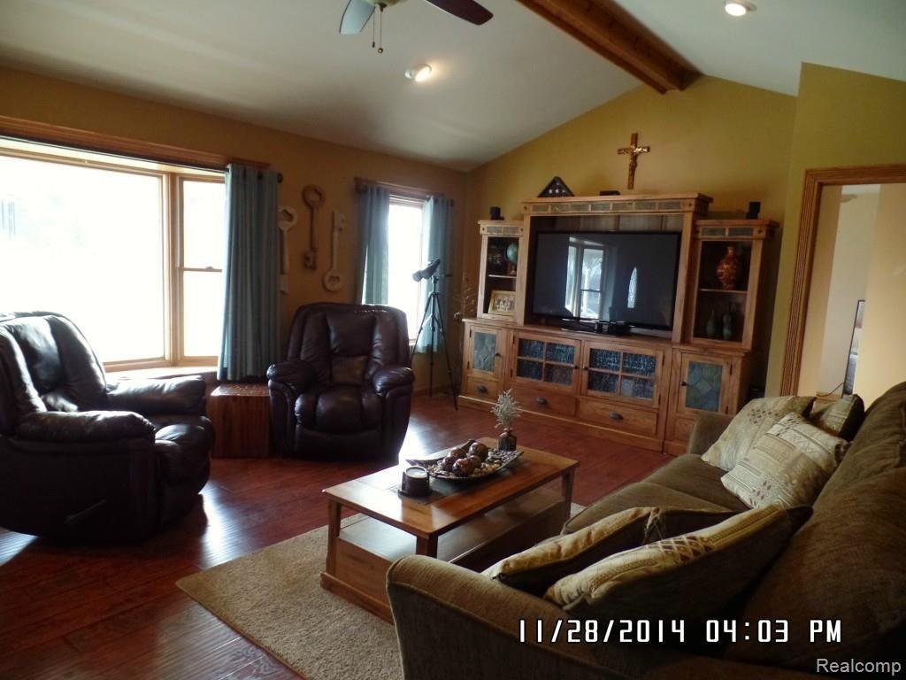 13432 Gilbert Road Memphis, MI 48041 - Photo 15 of 56 IMG_0536.jpg