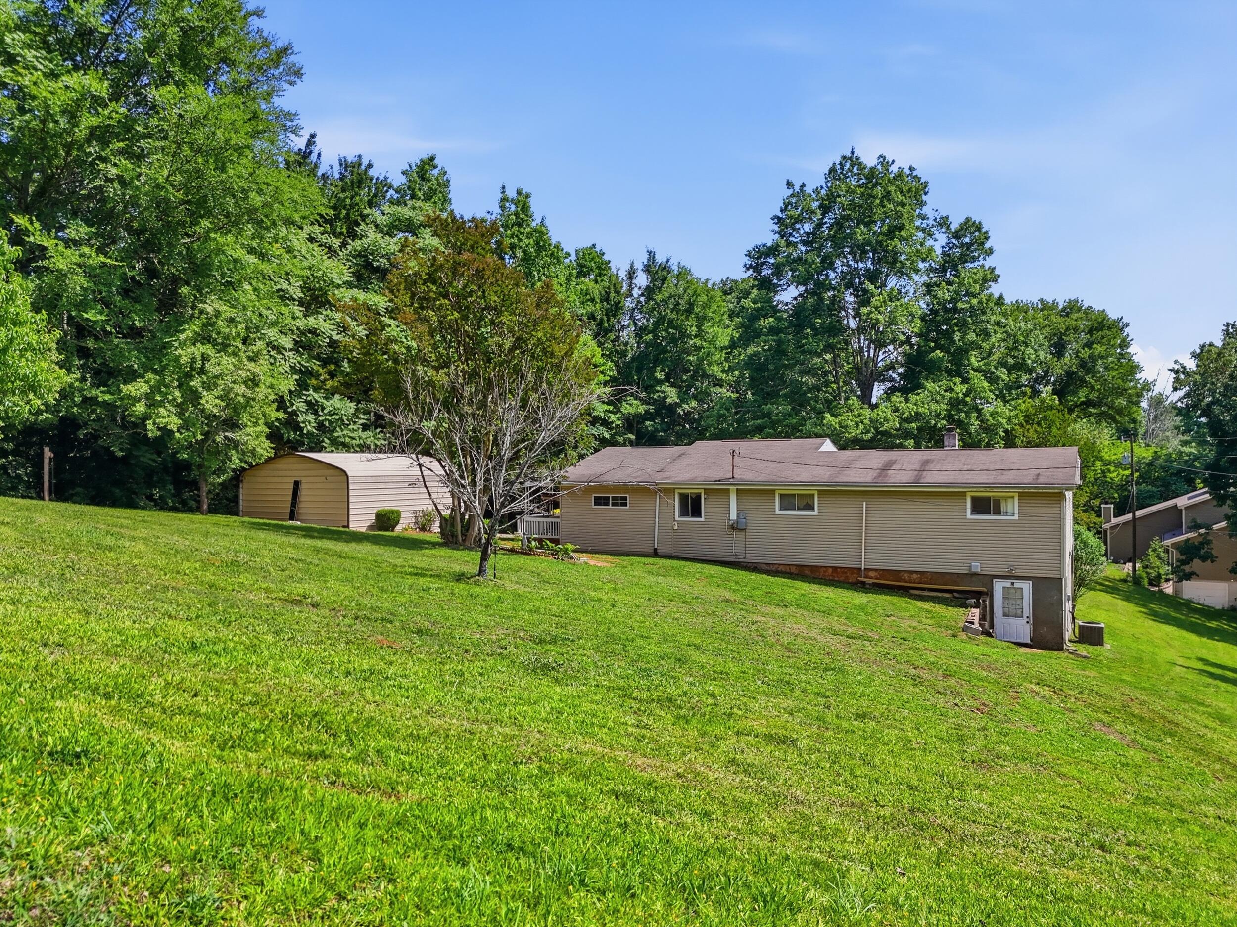 1000 Hill Crest Road Hixson, TN 37343 - Photo 20 of 31 Back Yard